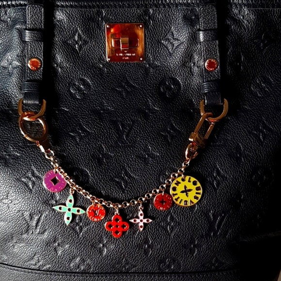 Louis Vuitton Accessories - Louis Vuitton Authentic Monogram Multicolor Looping Chain Key Ring EUC